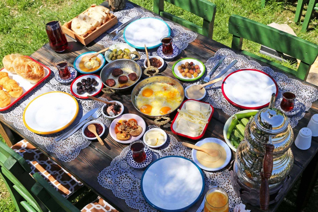 Bodrum kahvaltı tabağı çeşitleri