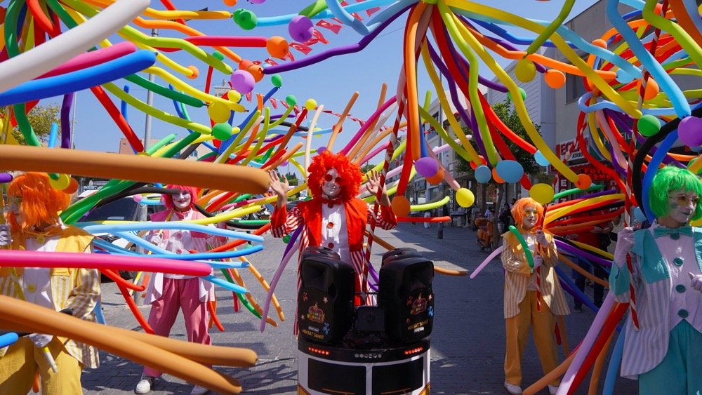Çeşme Festivalleri 2026 Yazı Görseli