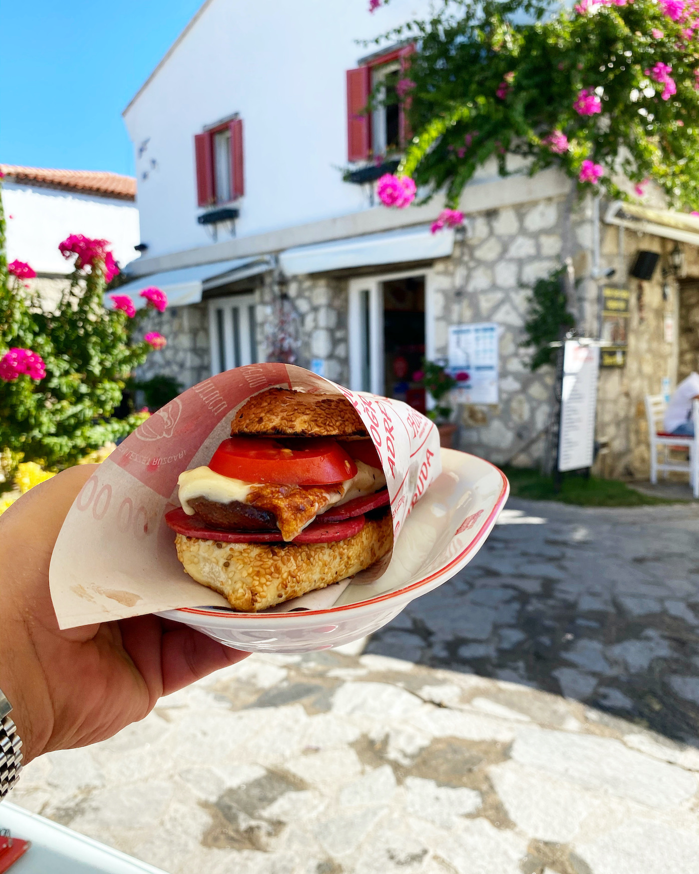 Çeşme kumrusu mekan rehberi