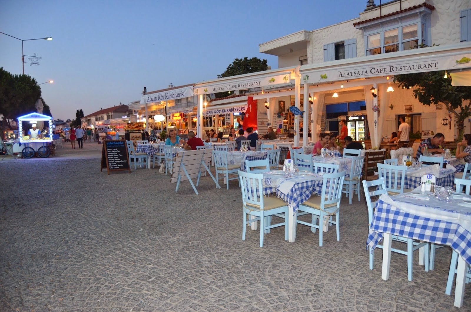 Alaçatı Çarşı ve Sokak Yaşamı