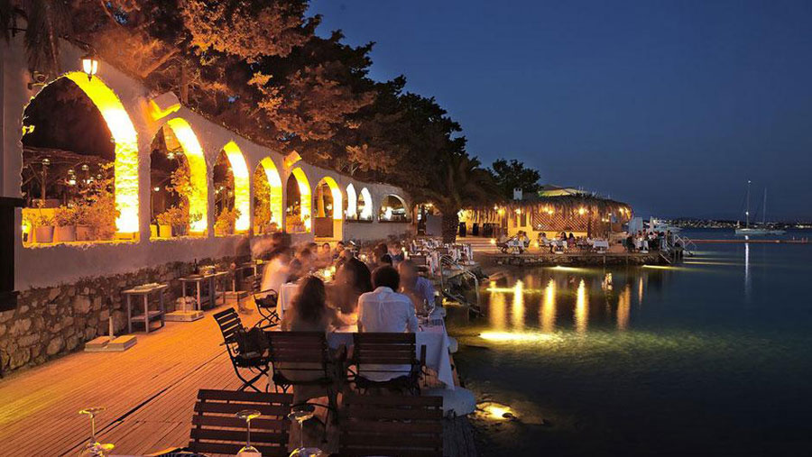 Çeşme Alaçatı Eğlence Mekanları