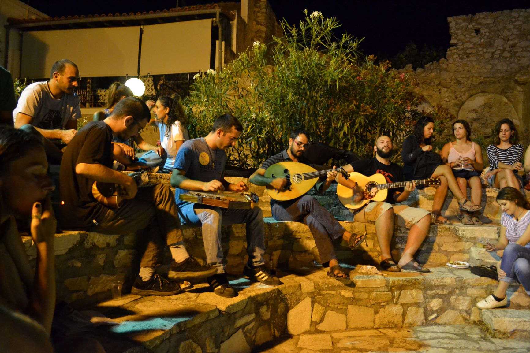 Sakız Adası geleneksel dans ve müzik kültürü