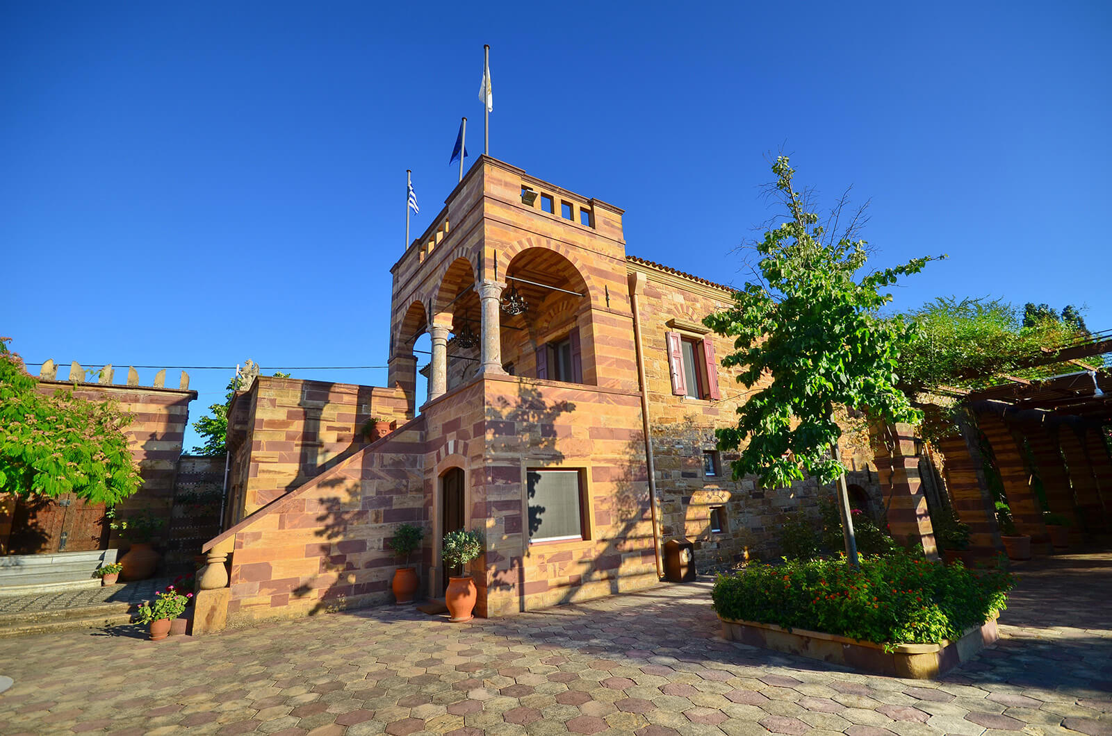 Kampos Chios narenciye bahçesi konak havuz