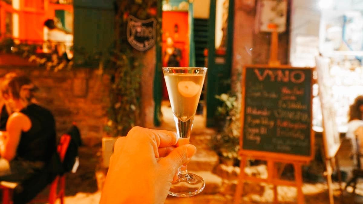 Cunda Vino Şarap Gece Atmosferi