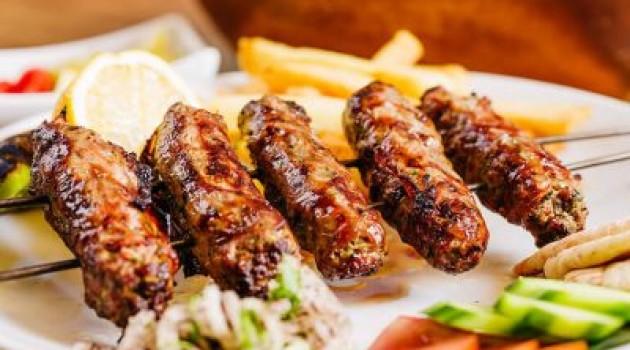Kıbrıs şeftali kebabı